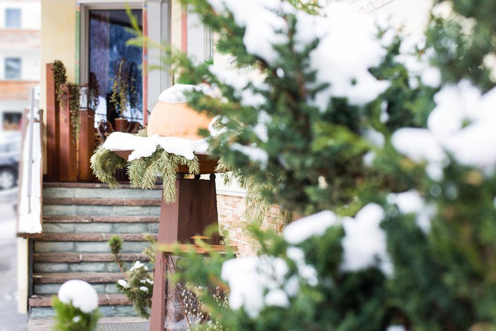 Hotel Garni Caroline Ischgl Zimmer foto
